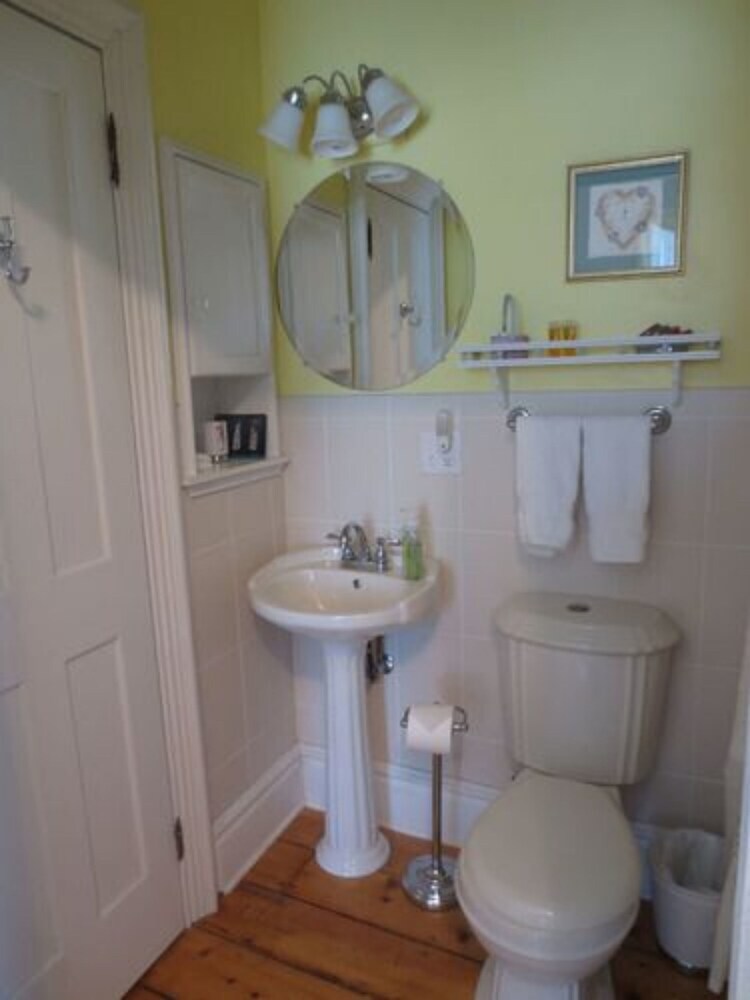 The Dominion House Bed & Breakfast