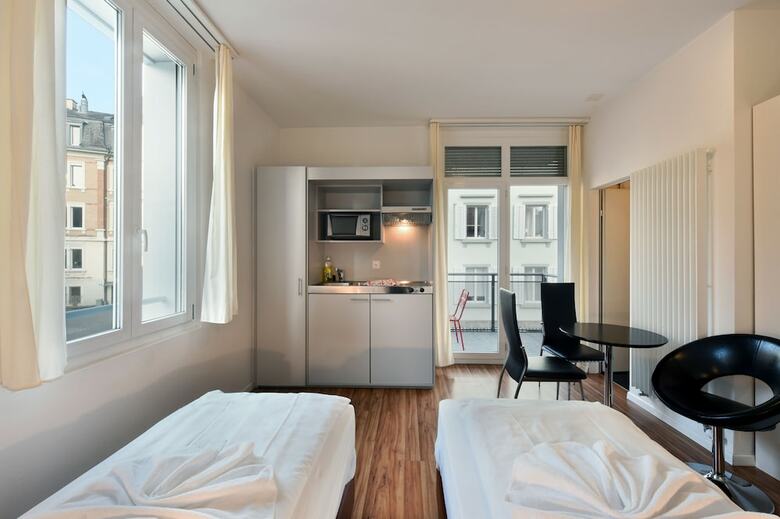 Apartamentos Swiss Star California