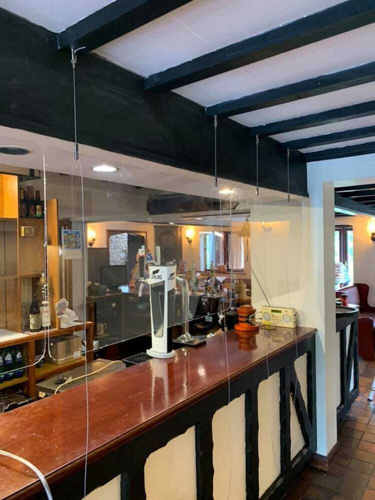 Posada The Three Horseshoes - Inn