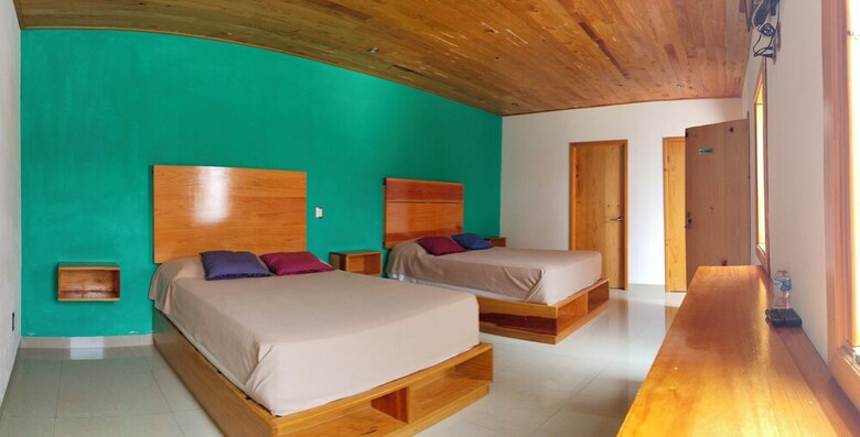 Hotel Y�