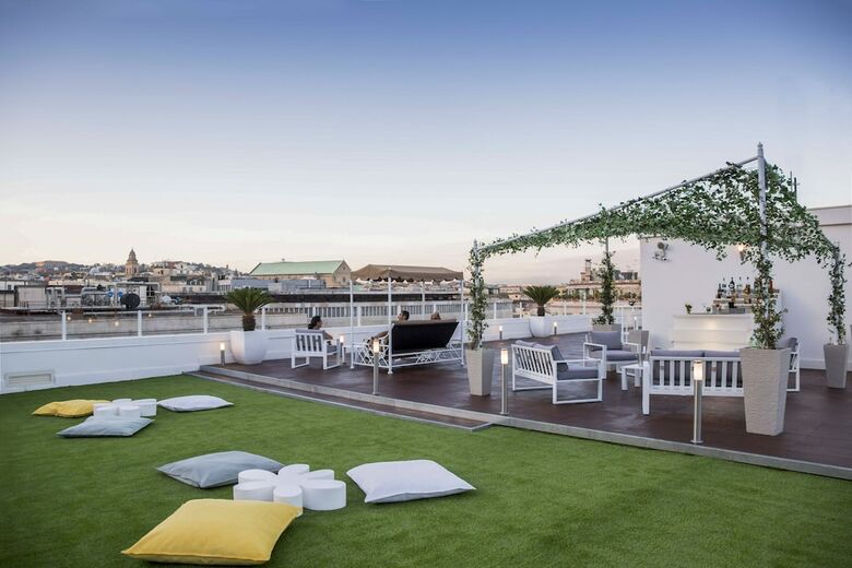 Neapolitantrips Hotel