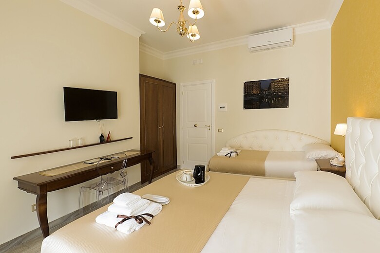 Neapolitantrips Hotel