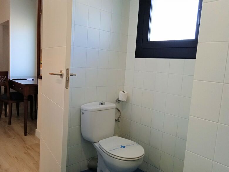 Hotel 153