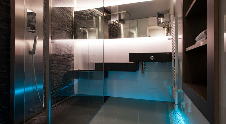 Seven Hotel