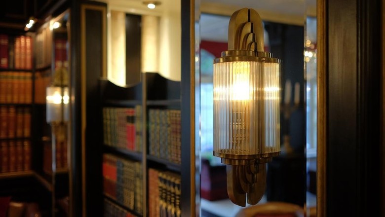 Apollofirst Boutique Hotel