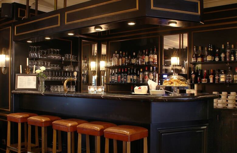 Apollofirst Boutique Hotel