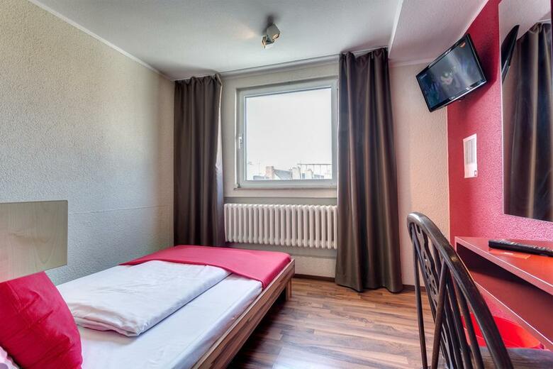 Meininger Hotel K�ln City Center