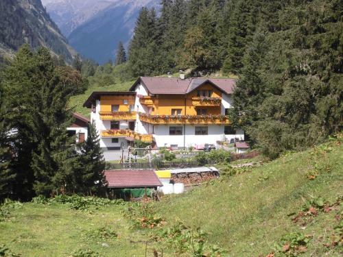 Hostal Haus Waldheim