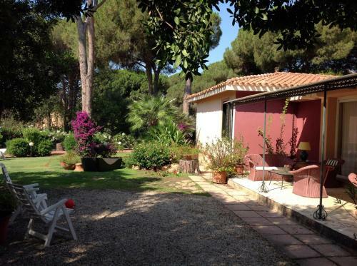 Hostal Villa Bouganvillea