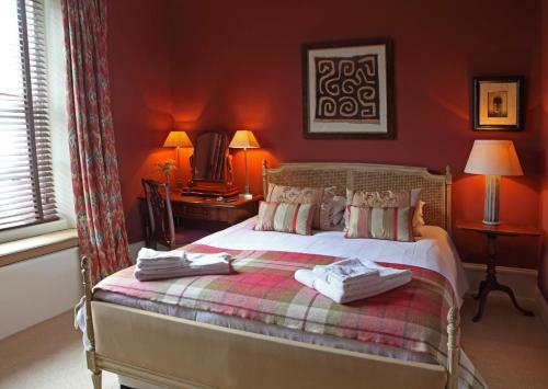 The Crown Hotel