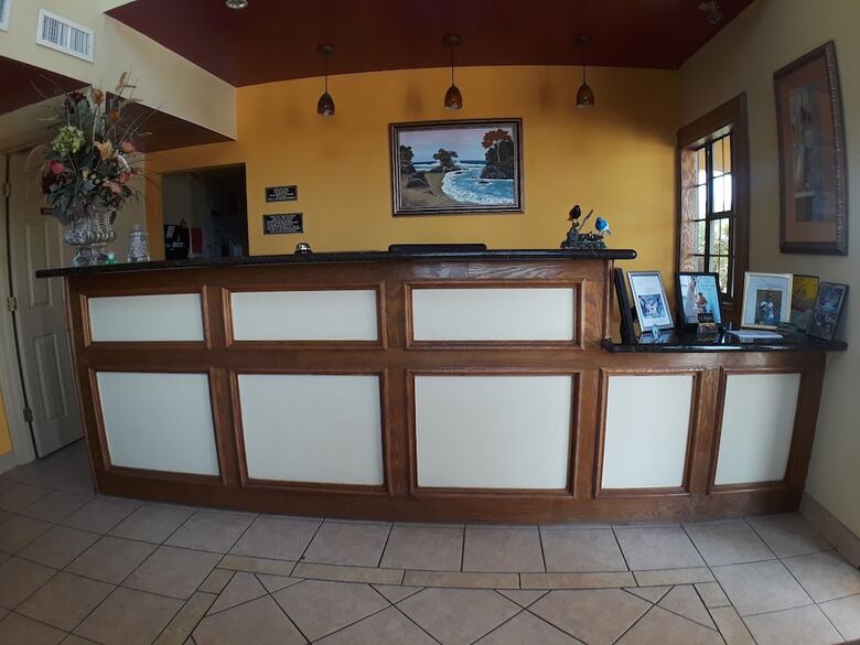 Motel Sunbridge Inn & Suites