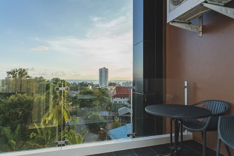 Hotel Condo In Karon In Chic Condo - Unit A609