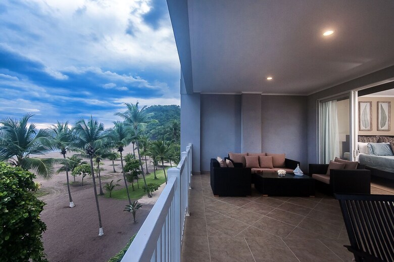 The Palms By Dream Makers
