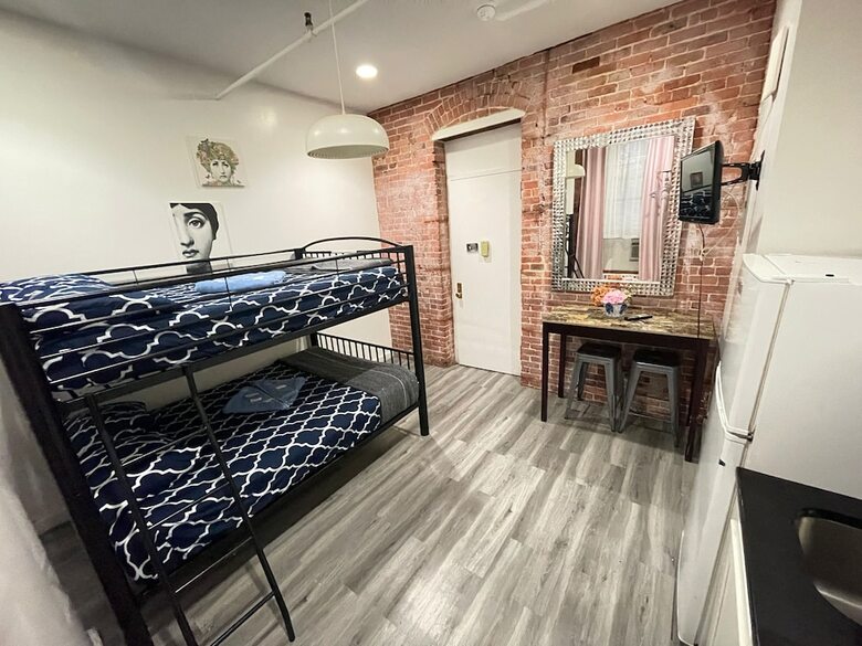 Aparthotel 31 Street Broadway Hotel