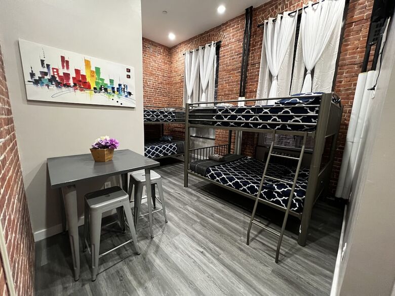 Aparthotel 31 Street Broadway Hotel