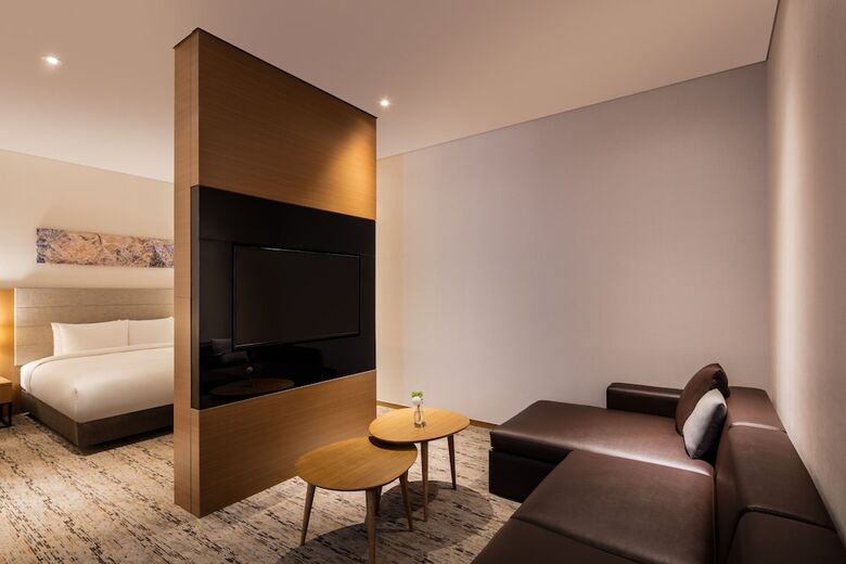 Ramada Seoul Sindorim Hotel