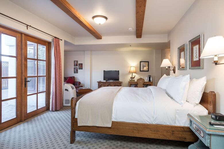 Hotel Goldener Hirsch, Auberge Collection