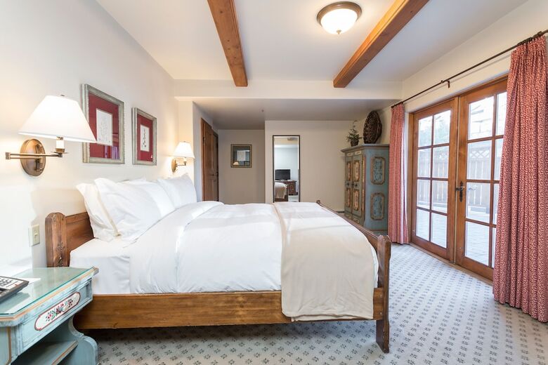 Hotel Goldener Hirsch, Auberge Collection