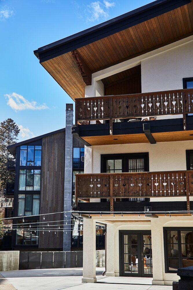 Hotel Goldener Hirsch, Auberge Collection