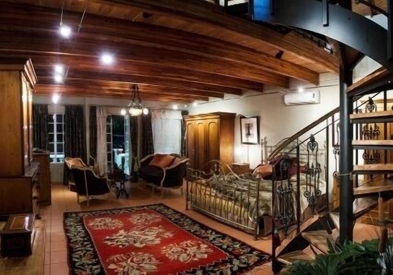 Northcliff Manor Guest House