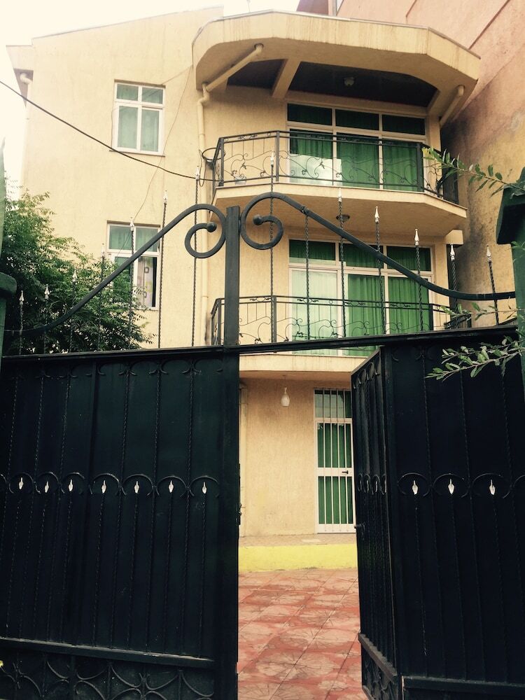 Melala Addis Bed & Breakfast