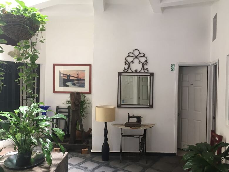 Hotel Casa Del Parque Vallarta