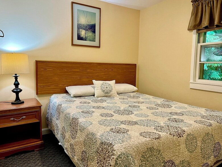 Mt Liberty Cabins And Motel
