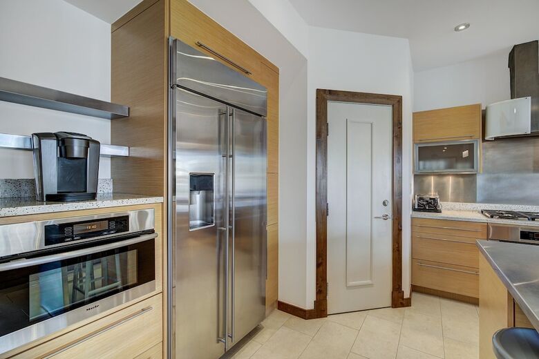 Hotel Osprey 303