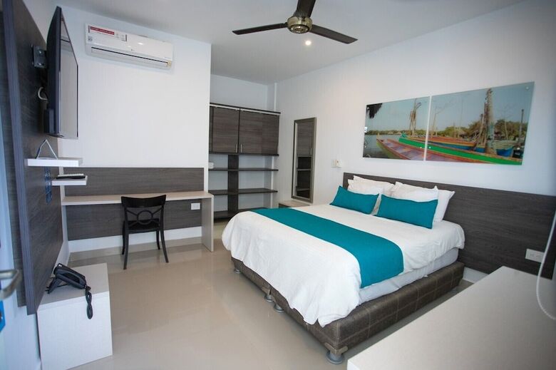 Hotel Poblado Cove�as
