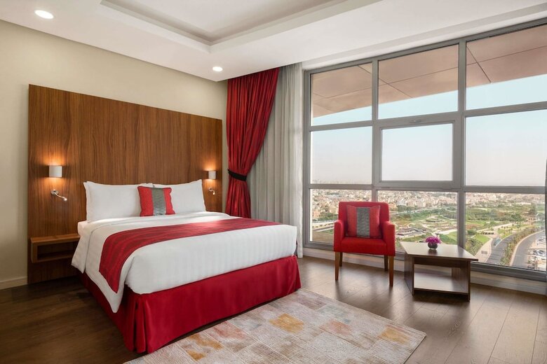 Hotel Ramada Encore By Wyndham Kuwait Downtown