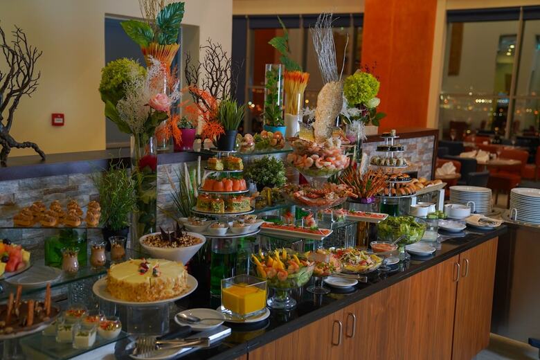 Hotel Ramada Encore By Wyndham Kuwait Downtown
