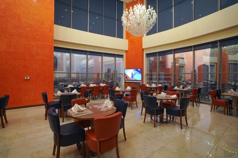 Hotel Ramada Encore By Wyndham Kuwait Downtown