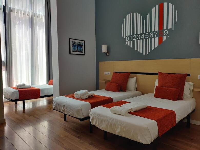 Pension Hostal Live Natura Barcelona