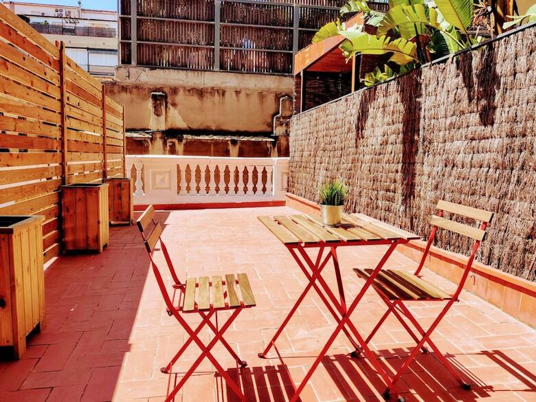 Pension Hostal Live Natura Barcelona