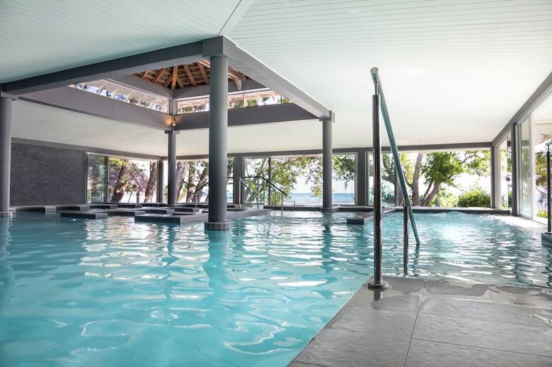 Hotel Chateau Royal Beach Resort And Spa