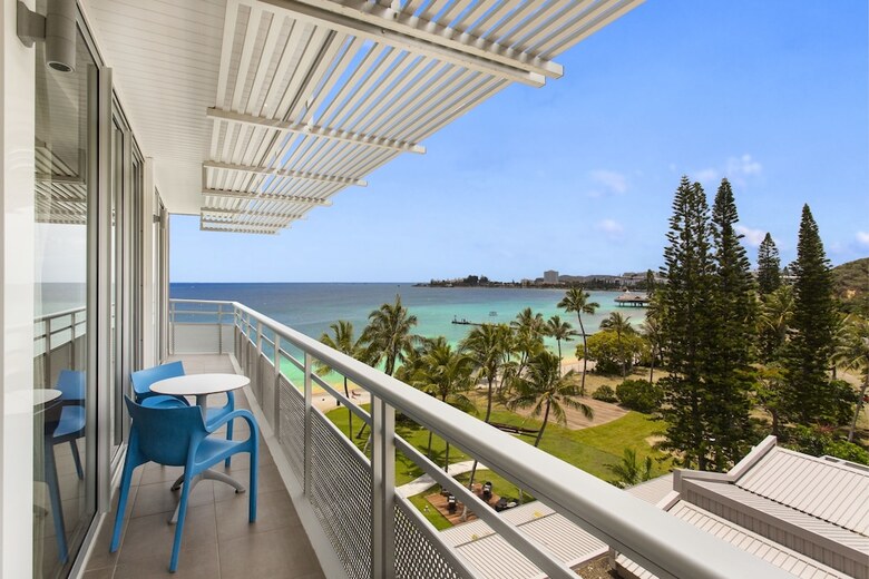 Hotel Chateau Royal Beach Resort And Spa