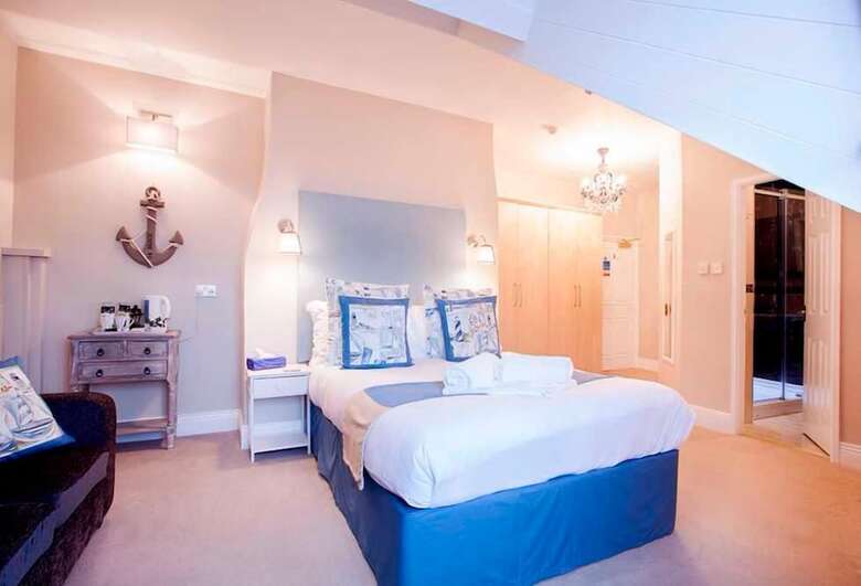 Number 61 Guest House And Tea Room