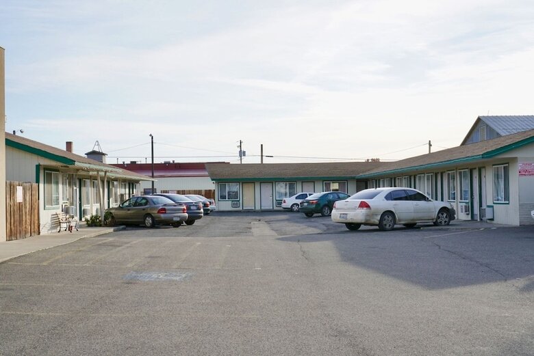 Townhouse Motel