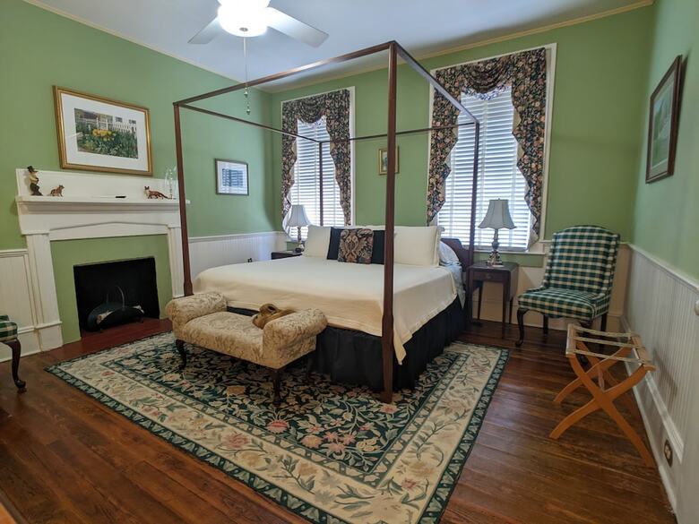 Benjamin Ellis House Bed & Breakfast