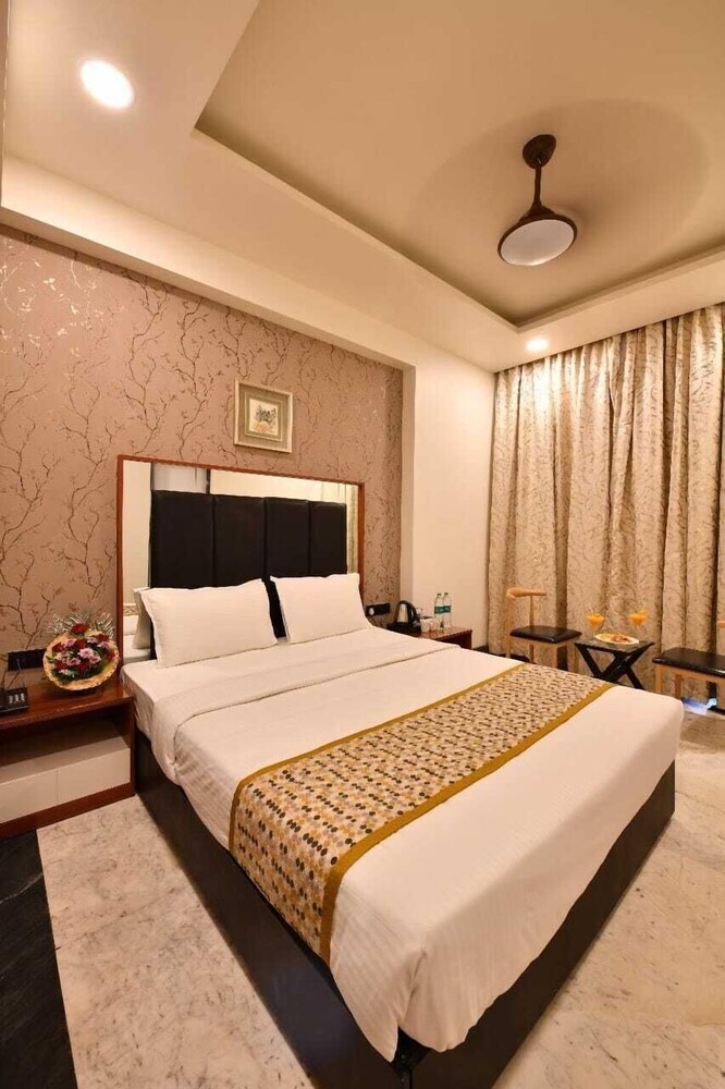 Hotel Apricsu Treeo Lonavala