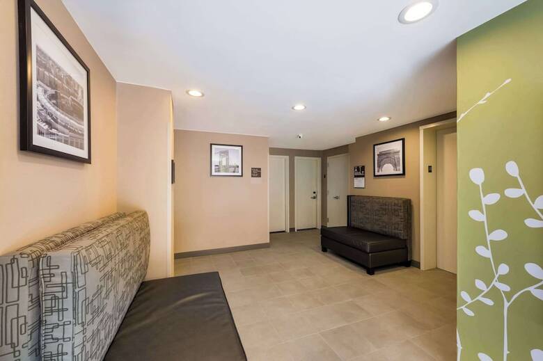 Hotel Sleep Inn Bronx - Soundview