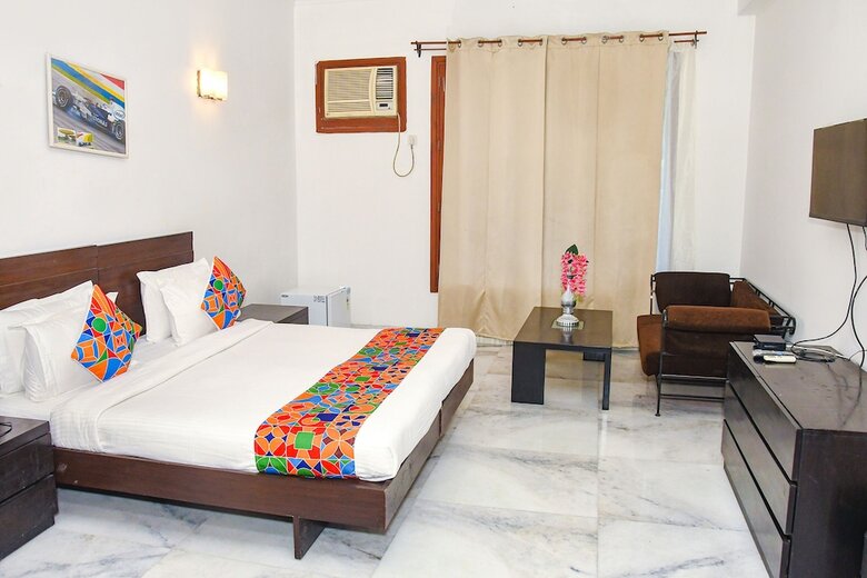 Fabhotel Premium- 10min Walk From Millennium City Centre Gurugram Gurgaon