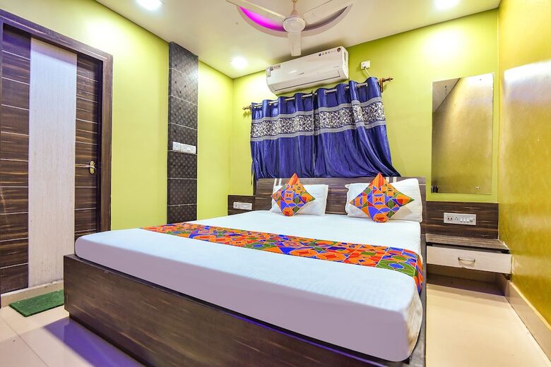 Fabhotel Dreamland