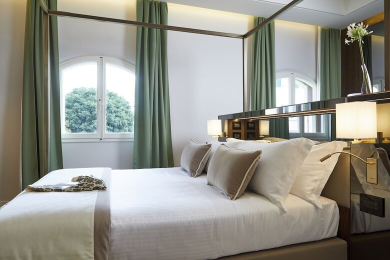 Bed & Breakfast Messori Suites
