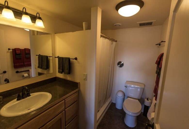 Front Row Bed And Breakfast