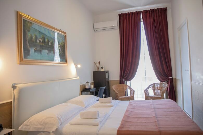 H22 Hotel