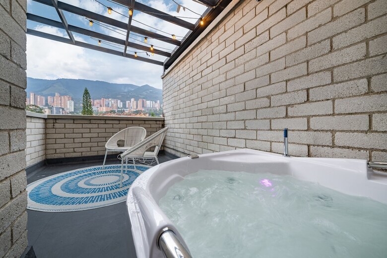 Apartamentos Poblado Alejandr�a By Housy Host