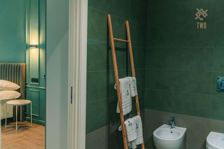 Four - Acanfora Suites