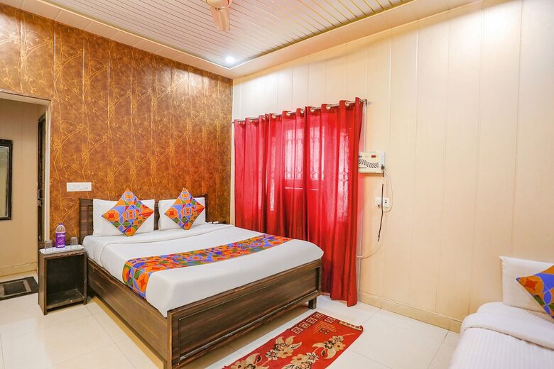 Fabhotel Limewood