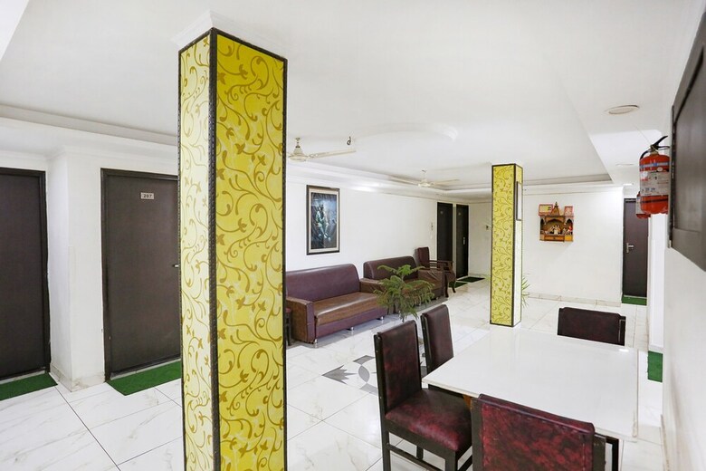 Fabhotel Limewood